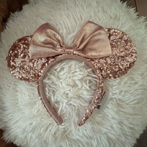 Rose Gold Disney World Minnie Ears